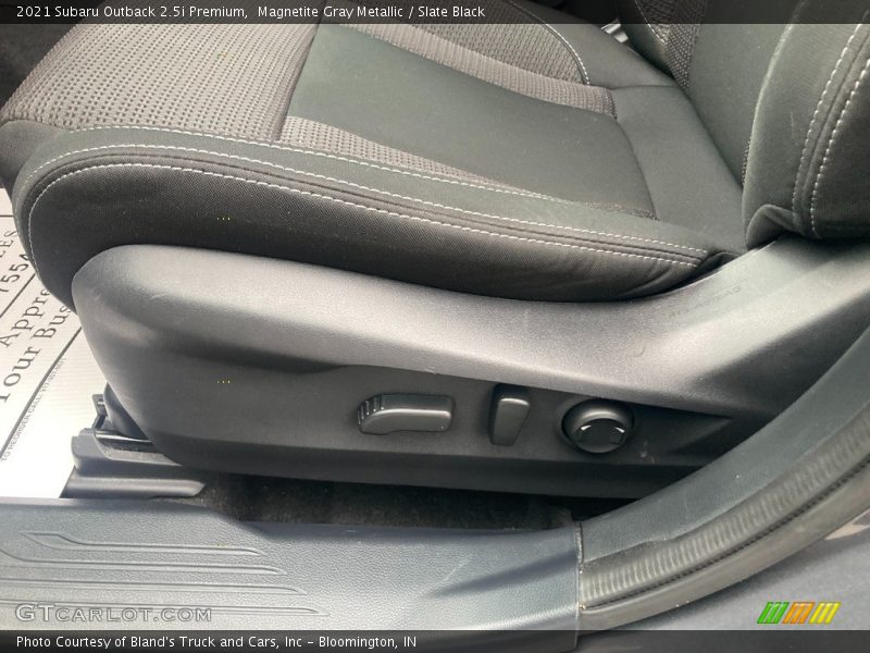 Magnetite Gray Metallic / Slate Black 2021 Subaru Outback 2.5i Premium