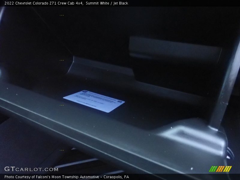 Summit White / Jet Black 2022 Chevrolet Colorado Z71 Crew Cab 4x4