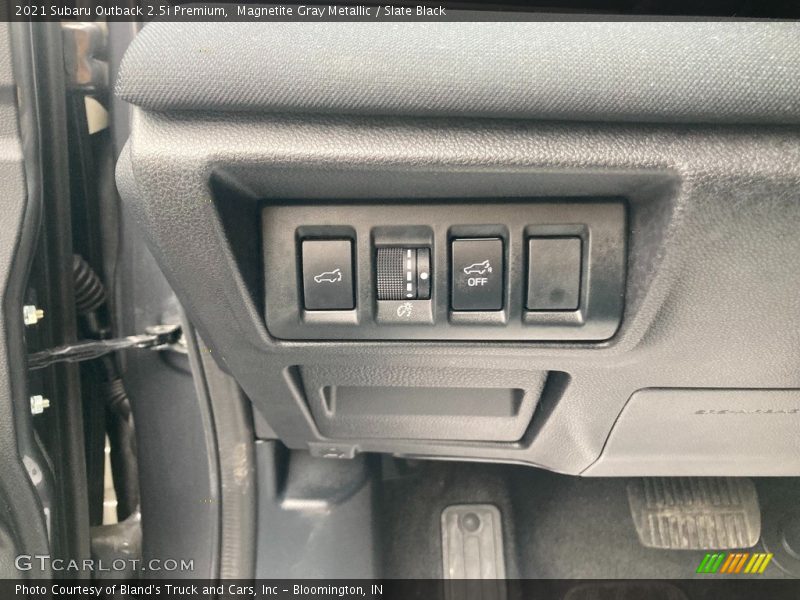 Magnetite Gray Metallic / Slate Black 2021 Subaru Outback 2.5i Premium