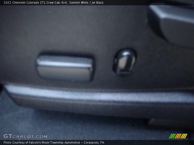 Summit White / Jet Black 2022 Chevrolet Colorado Z71 Crew Cab 4x4