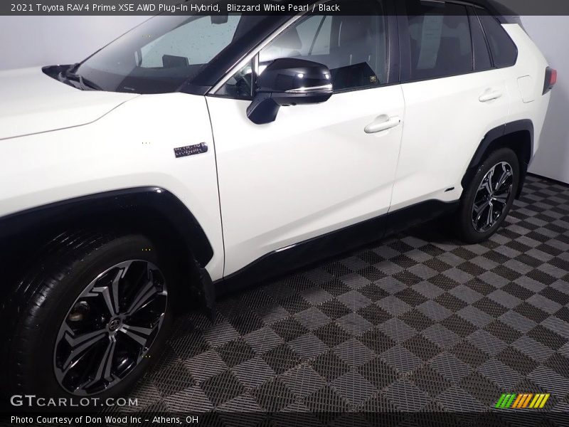 Blizzard White Pearl / Black 2021 Toyota RAV4 Prime XSE AWD Plug-In Hybrid