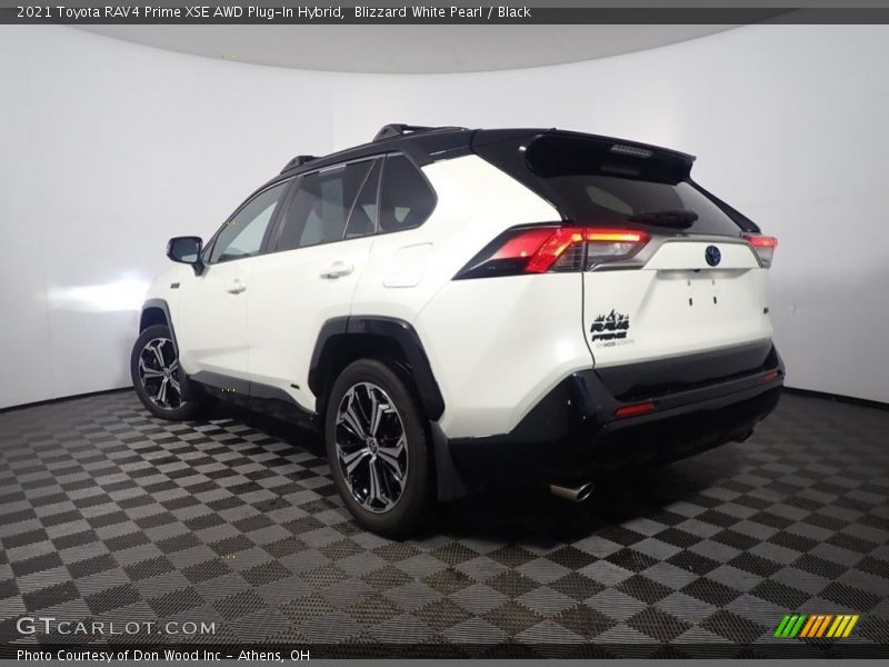 Blizzard White Pearl / Black 2021 Toyota RAV4 Prime XSE AWD Plug-In Hybrid