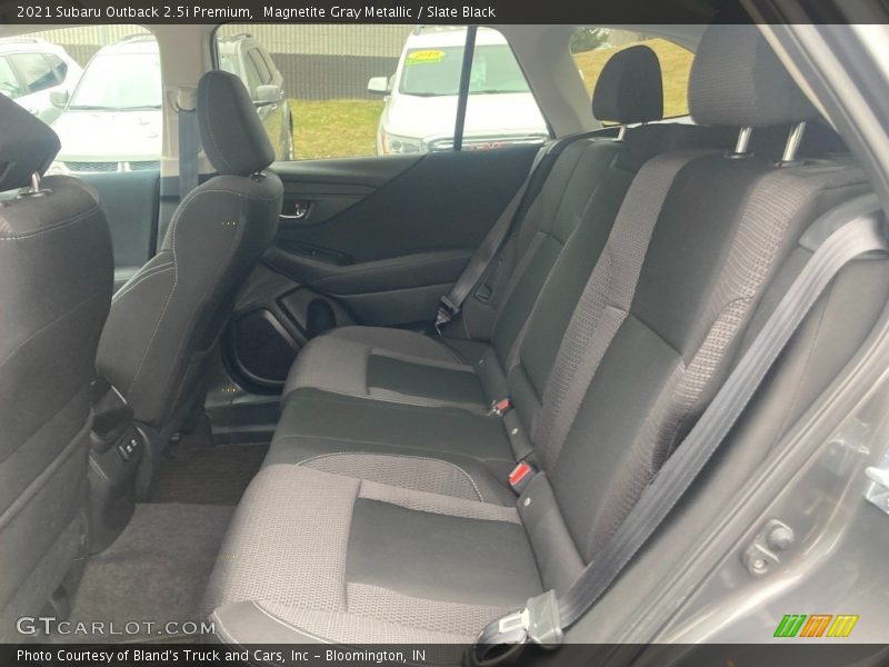Magnetite Gray Metallic / Slate Black 2021 Subaru Outback 2.5i Premium