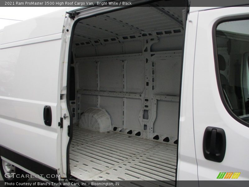 Bright White / Black 2021 Ram ProMaster 3500 High Roof Cargo Van