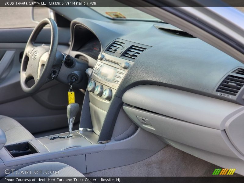 Classic Silver Metallic / Ash 2009 Toyota Camry LE