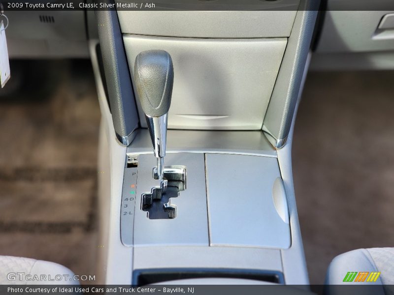 Classic Silver Metallic / Ash 2009 Toyota Camry LE