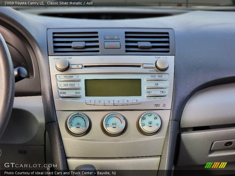 Classic Silver Metallic / Ash 2009 Toyota Camry LE