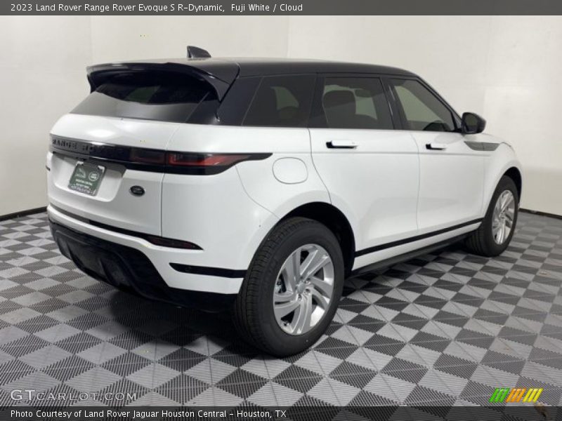 Fuji White / Cloud 2023 Land Rover Range Rover Evoque S R-Dynamic