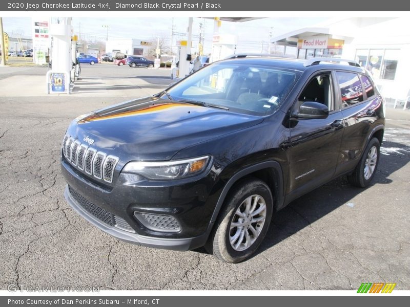Diamond Black Crystal Pearl / Black 2020 Jeep Cherokee Latitude 4x4