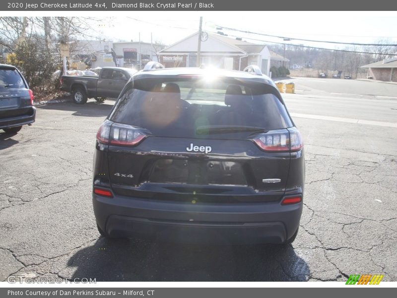 Diamond Black Crystal Pearl / Black 2020 Jeep Cherokee Latitude 4x4