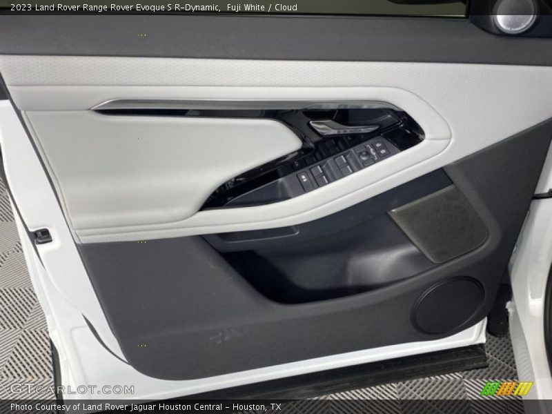 Door Panel of 2023 Range Rover Evoque S R-Dynamic