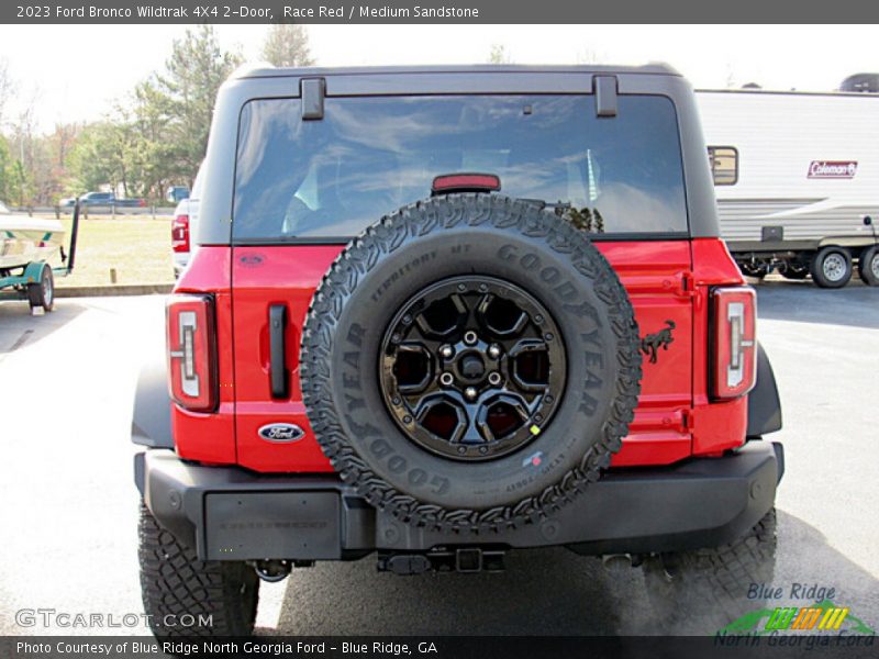 Race Red / Medium Sandstone 2023 Ford Bronco Wildtrak 4X4 2-Door