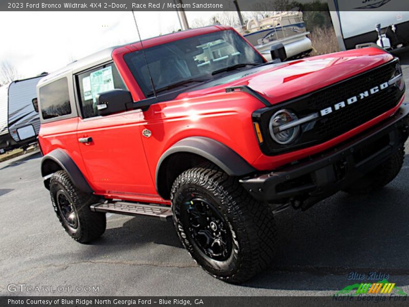 Race Red / Medium Sandstone 2023 Ford Bronco Wildtrak 4X4 2-Door