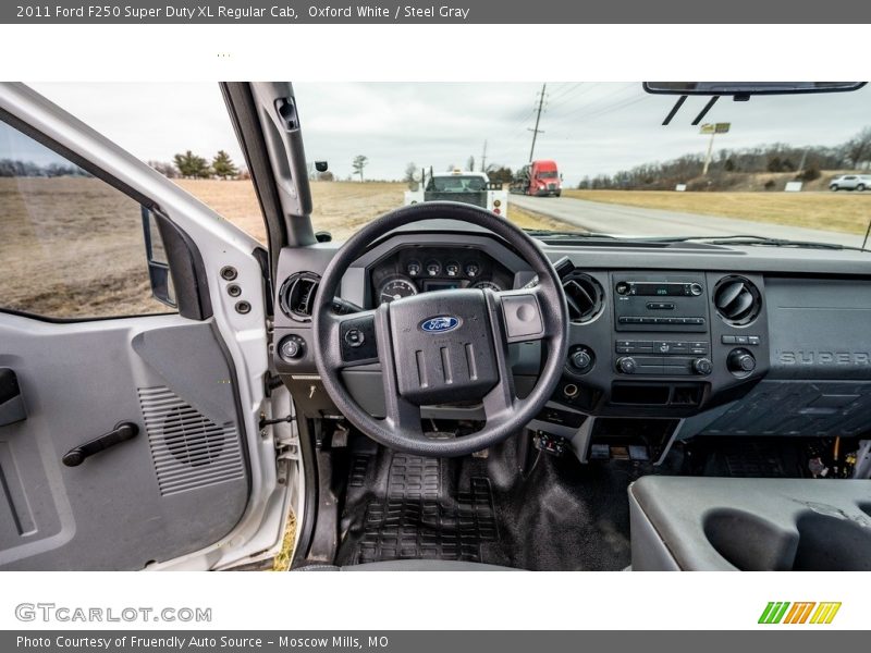 Oxford White / Steel Gray 2011 Ford F250 Super Duty XL Regular Cab