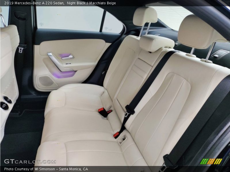 Night Black / Macchiato Beige 2019 Mercedes-Benz A 220 Sedan