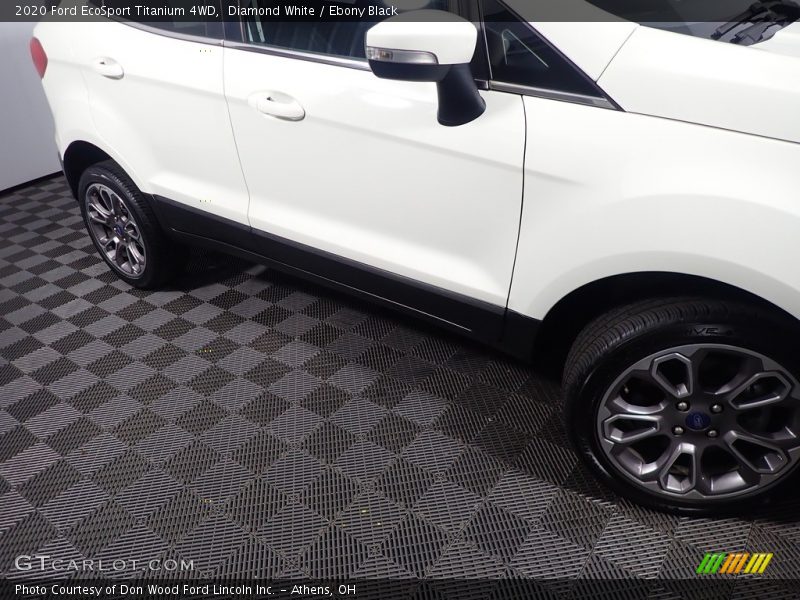 Diamond White / Ebony Black 2020 Ford EcoSport Titanium 4WD