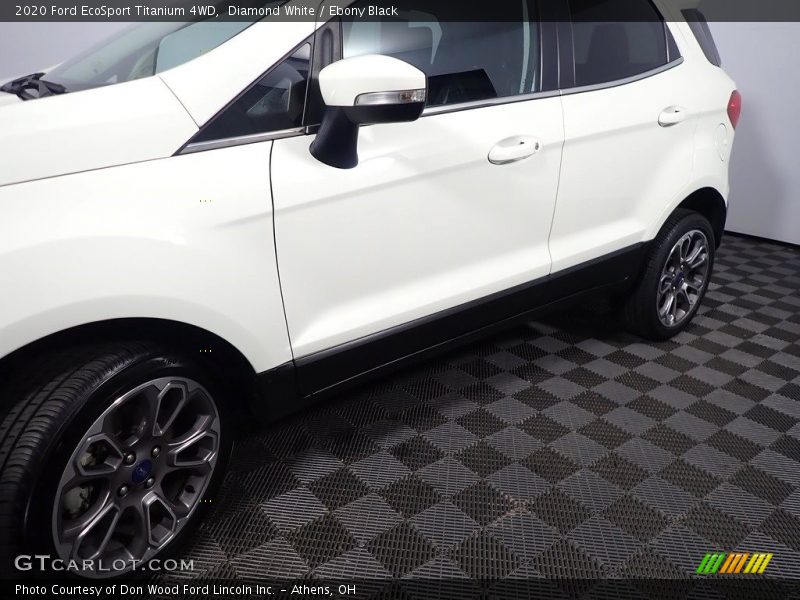 Diamond White / Ebony Black 2020 Ford EcoSport Titanium 4WD