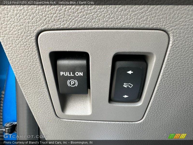 Velocity Blue / Earth Gray 2019 Ford F150 XLT SuperCrew 4x4