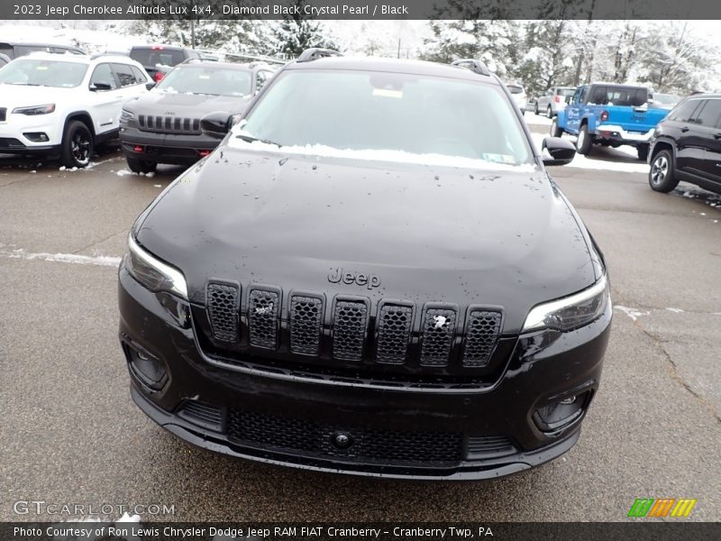 Diamond Black Crystal Pearl / Black 2023 Jeep Cherokee Altitude Lux 4x4