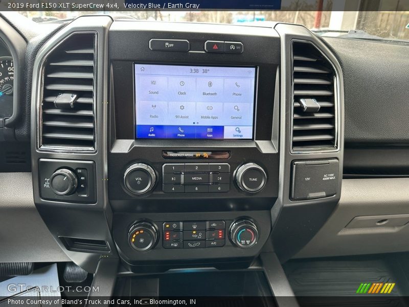 Velocity Blue / Earth Gray 2019 Ford F150 XLT SuperCrew 4x4