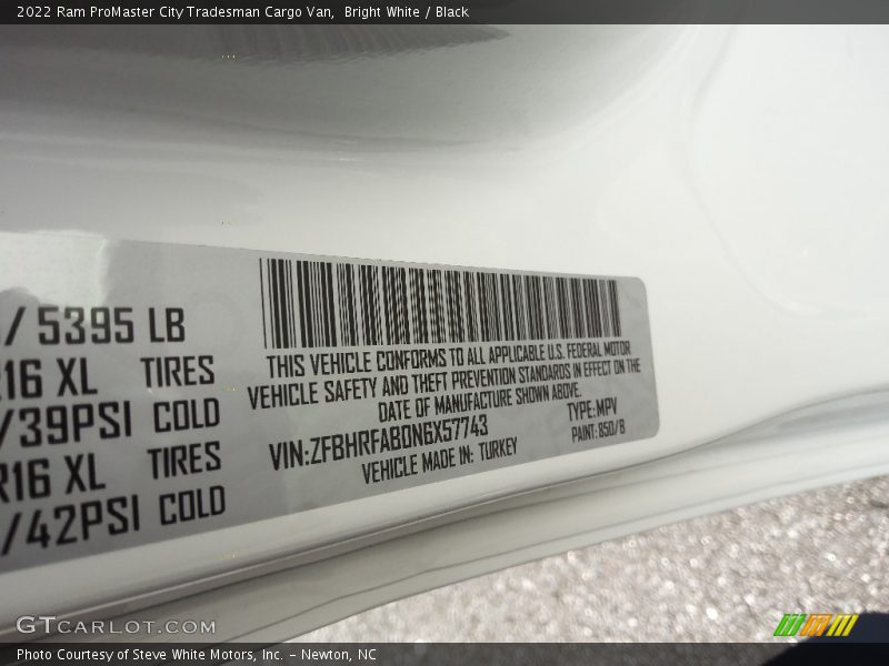 Bright White / Black 2022 Ram ProMaster City Tradesman Cargo Van