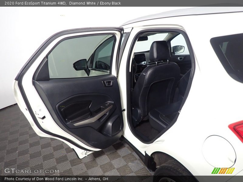 Diamond White / Ebony Black 2020 Ford EcoSport Titanium 4WD