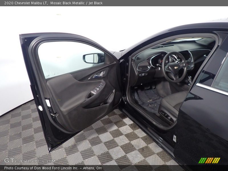 Mosaic Black Metallic / Jet Black 2020 Chevrolet Malibu LT