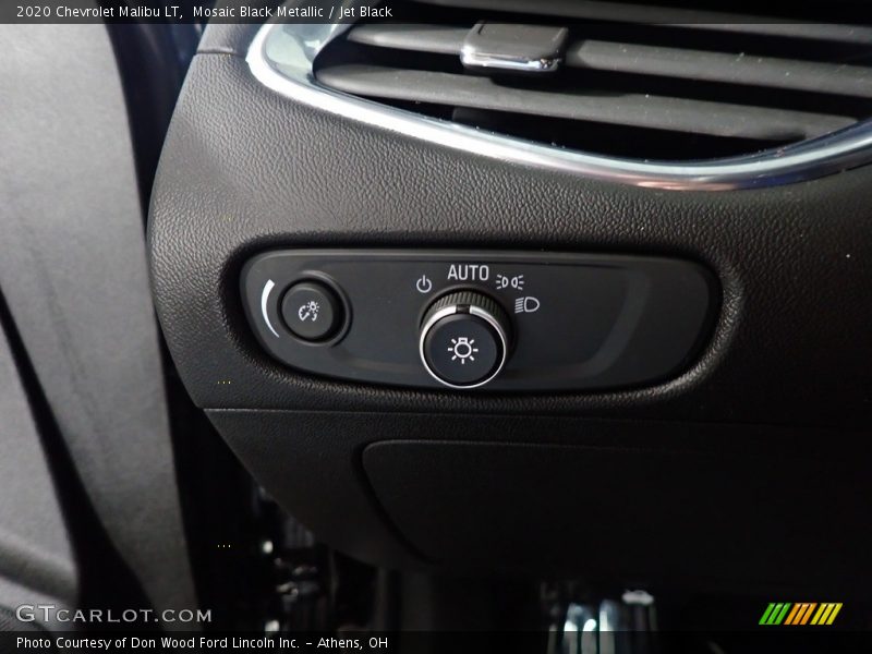 Mosaic Black Metallic / Jet Black 2020 Chevrolet Malibu LT
