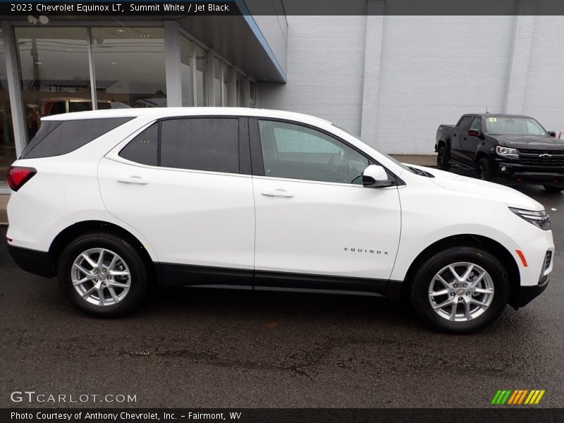 Summit White / Jet Black 2023 Chevrolet Equinox LT