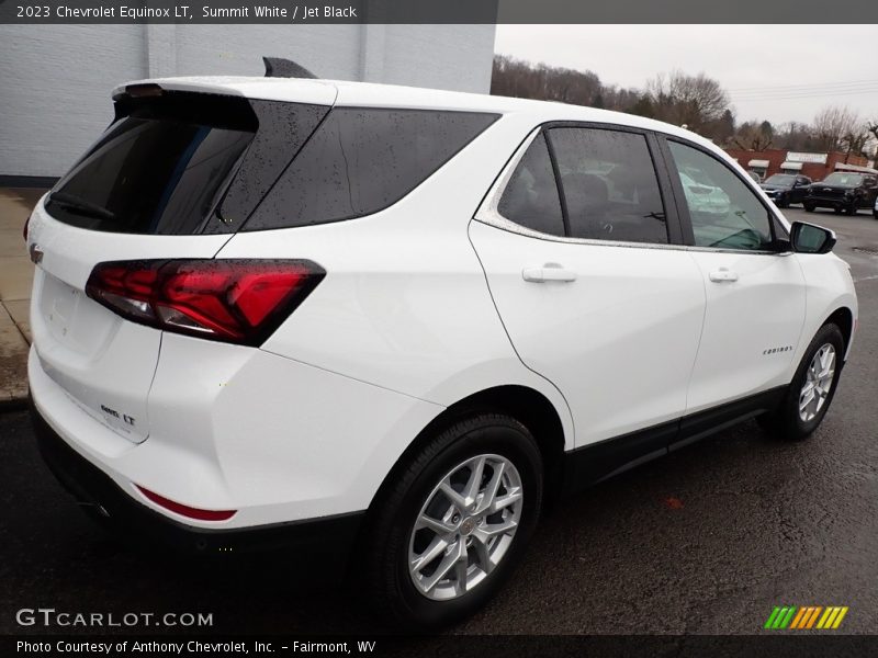 Summit White / Jet Black 2023 Chevrolet Equinox LT