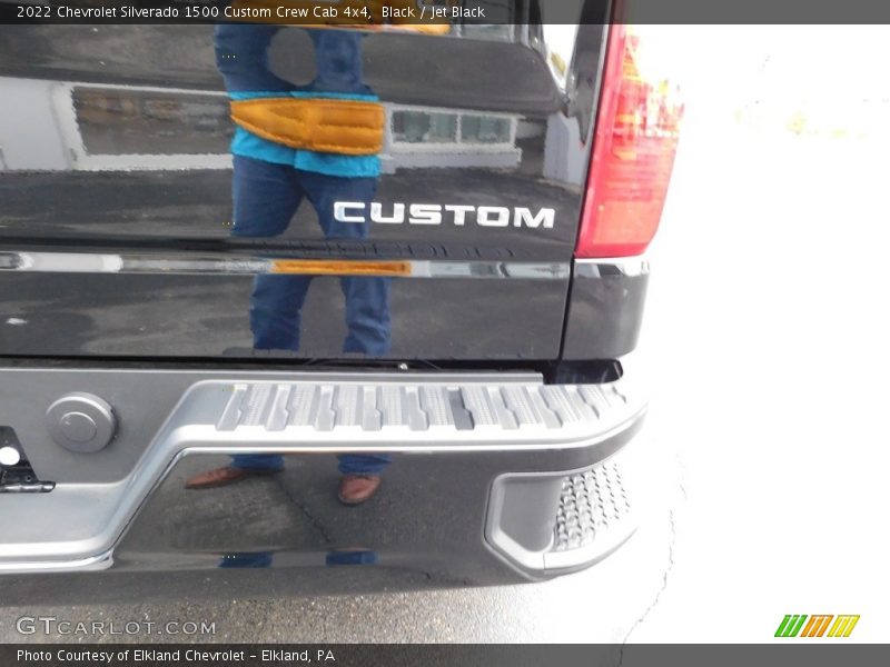 Black / Jet Black 2022 Chevrolet Silverado 1500 Custom Crew Cab 4x4