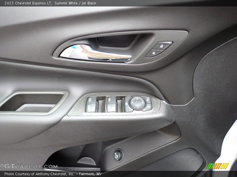 Summit White / Jet Black 2023 Chevrolet Equinox LT