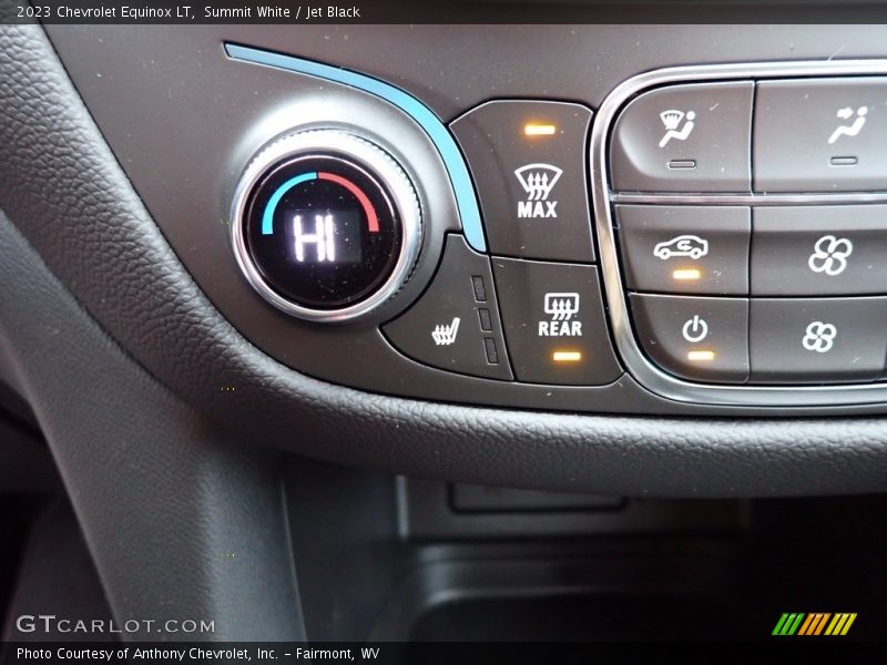 Summit White / Jet Black 2023 Chevrolet Equinox LT