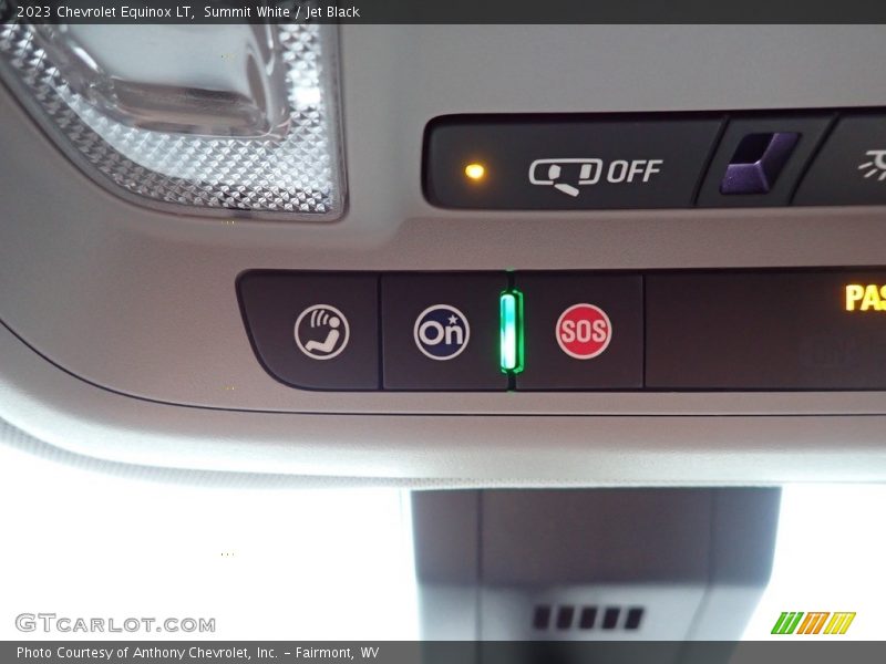 Summit White / Jet Black 2023 Chevrolet Equinox LT