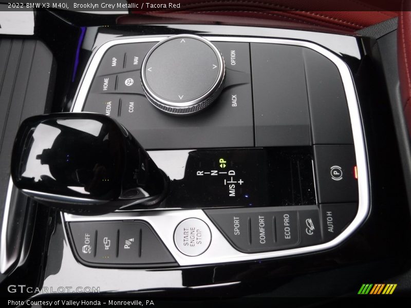  2022 X3 M40i 8 Speed Automatic Shifter