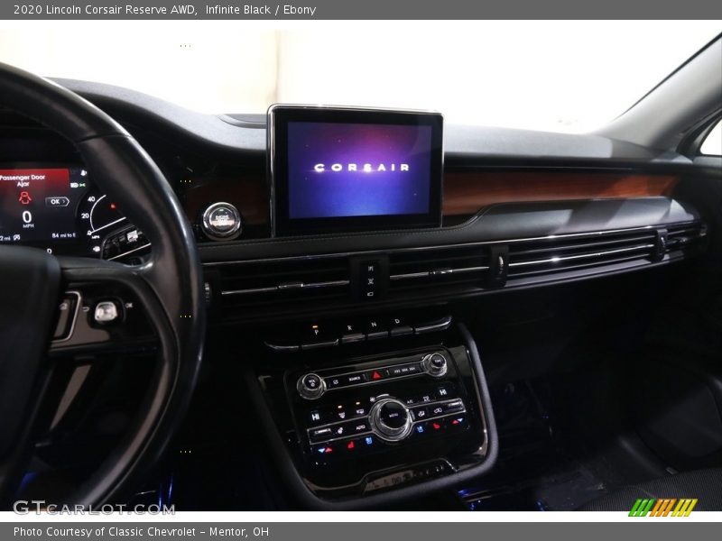 Dashboard of 2020 Corsair Reserve AWD