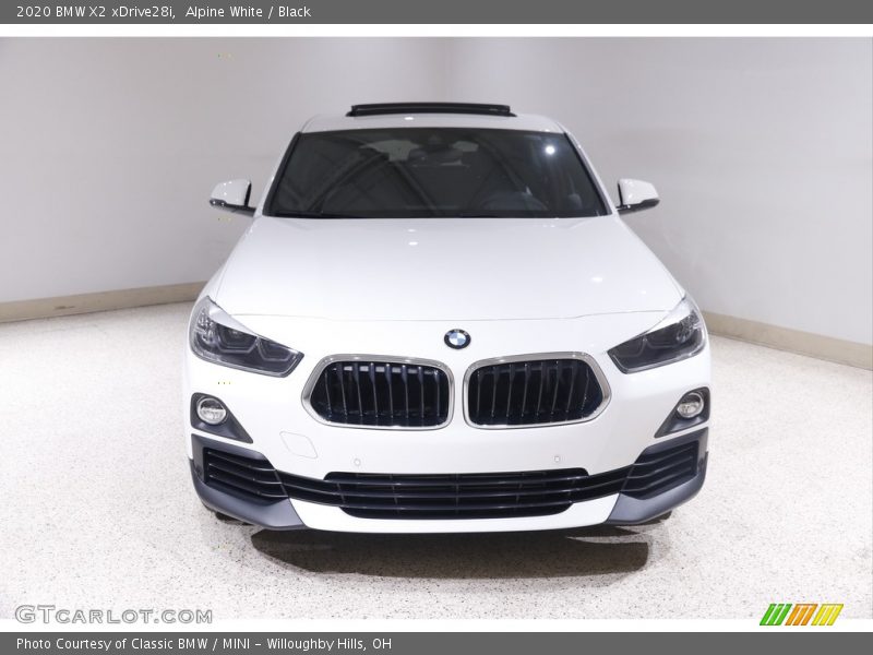 Alpine White / Black 2020 BMW X2 xDrive28i