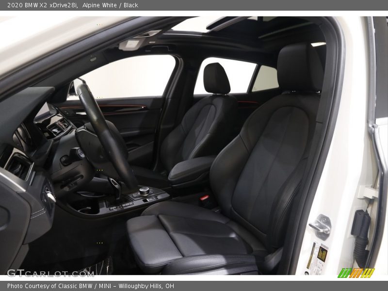 Alpine White / Black 2020 BMW X2 xDrive28i