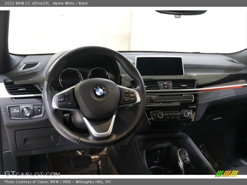 Alpine White / Black 2020 BMW X2 xDrive28i