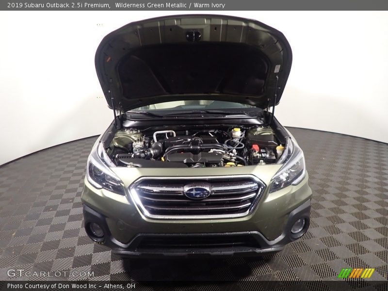Wilderness Green Metallic / Warm Ivory 2019 Subaru Outback 2.5i Premium