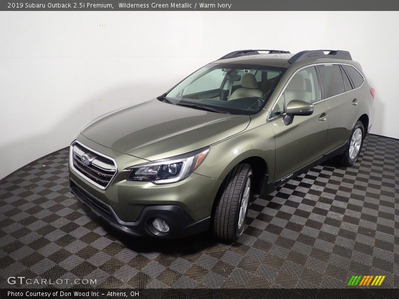 Wilderness Green Metallic / Warm Ivory 2019 Subaru Outback 2.5i Premium