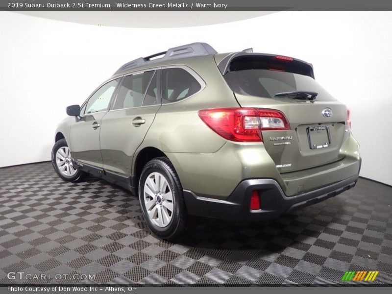 Wilderness Green Metallic / Warm Ivory 2019 Subaru Outback 2.5i Premium