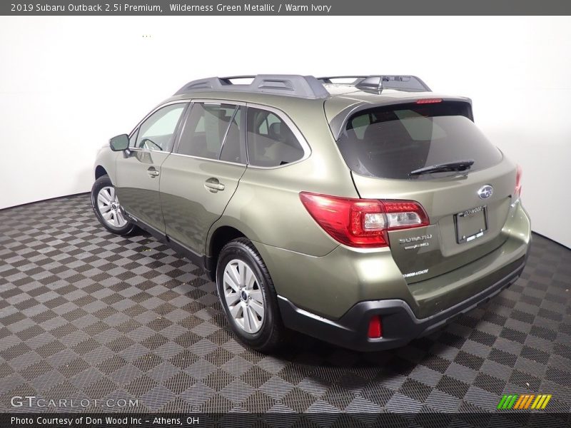 Wilderness Green Metallic / Warm Ivory 2019 Subaru Outback 2.5i Premium