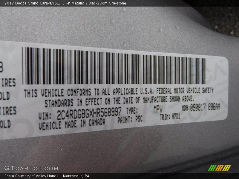 Billet Metallic / Black/Light Graystone 2017 Dodge Grand Caravan SE
