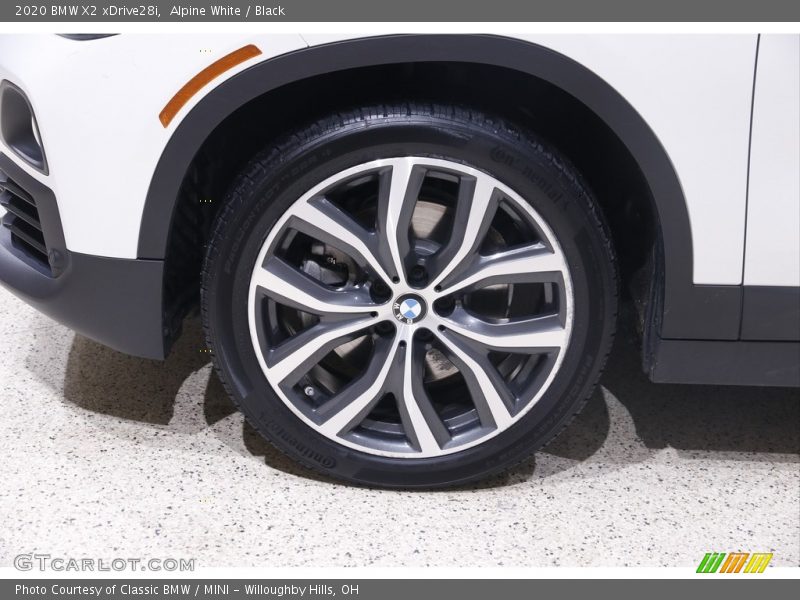 Alpine White / Black 2020 BMW X2 xDrive28i