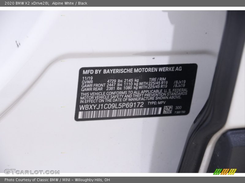 Alpine White / Black 2020 BMW X2 xDrive28i