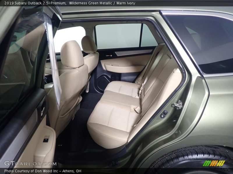 Wilderness Green Metallic / Warm Ivory 2019 Subaru Outback 2.5i Premium