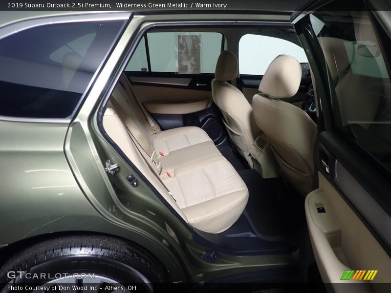 Wilderness Green Metallic / Warm Ivory 2019 Subaru Outback 2.5i Premium