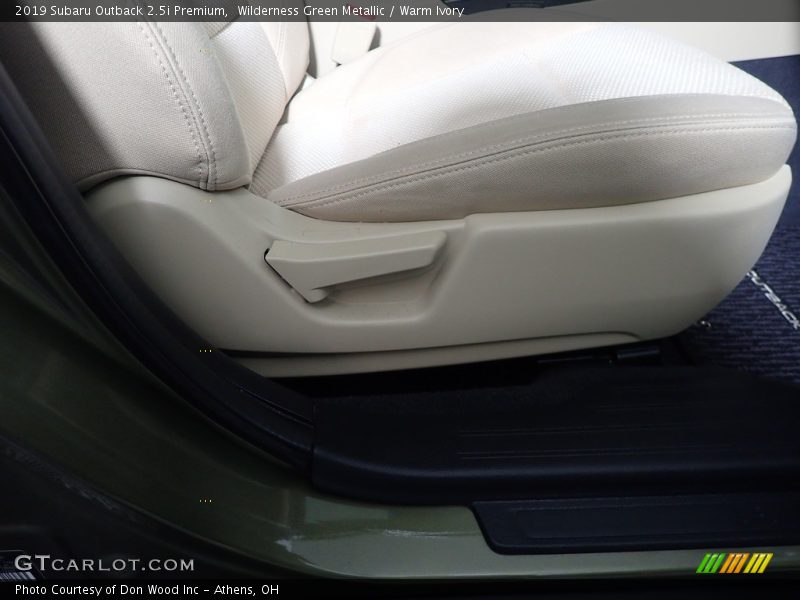 Wilderness Green Metallic / Warm Ivory 2019 Subaru Outback 2.5i Premium