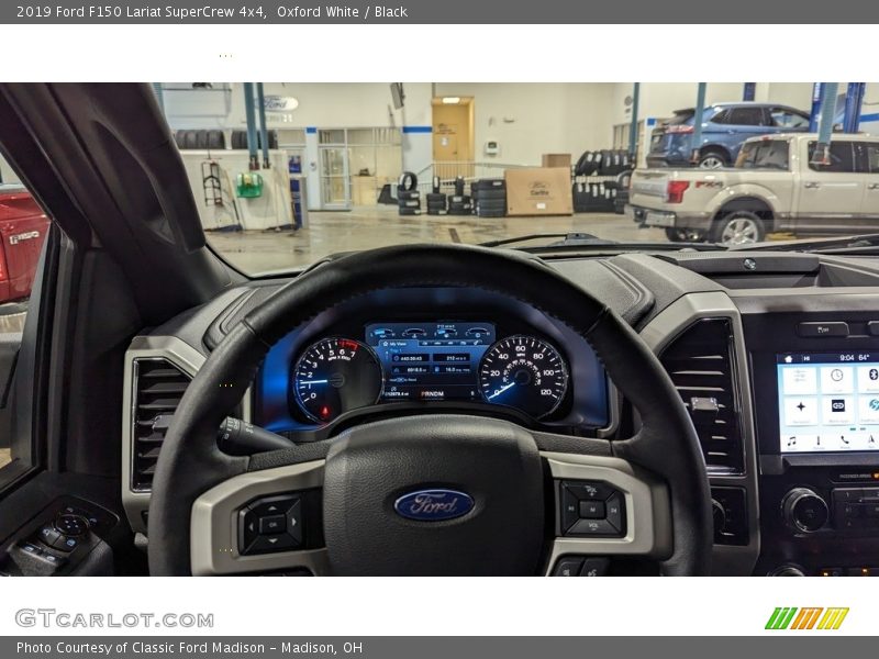 Oxford White / Black 2019 Ford F150 Lariat SuperCrew 4x4